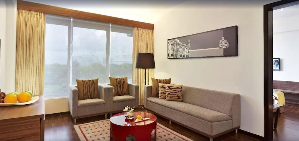 Vivanta Kolkata Em Bypass Extérieur photo A living room