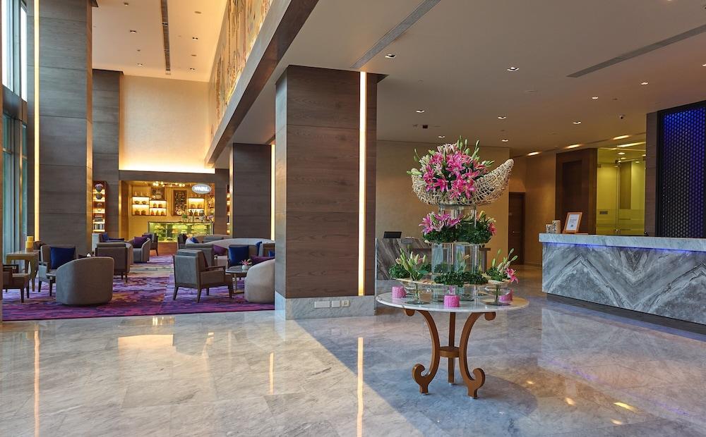 Vivanta Kolkata Em Bypass Extérieur photo Lobby